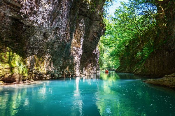 Martvili-Canyon-Kutaisi-Georgien-lille