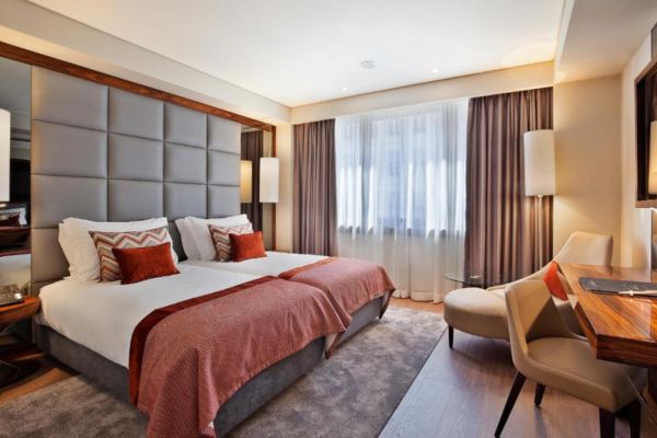 Rejse til Lissabon, Turim Marquês Hotel, superiorværelse