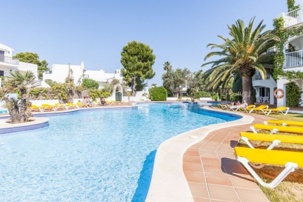 Rejse til Mallorca - udendørs poolområde