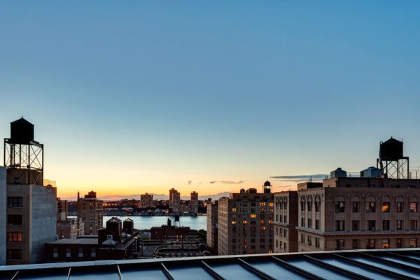 Rejse til New York, aftenudsigt fra hotellets tagterrasse