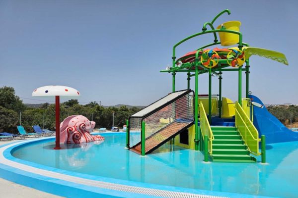 Rejse til Rhodos med all inclusive - lavvandet pool og legetår til børn
