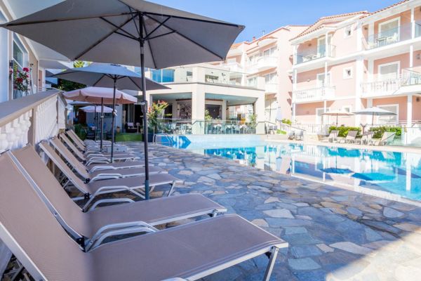 Rejse til Zakynthos - græsk øparadis Rejse til Zakynthos, Amarylis, poolområde