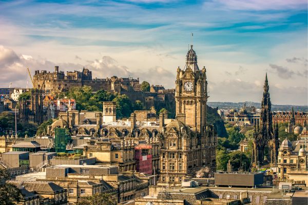 Rejse til Edinburgh