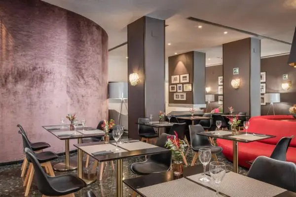 Rejse til Valencia - strand- og storbyferie Forlænget weekend i Valencia - Hotelrestaurant