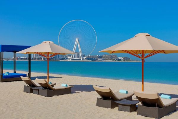 Rejse til Dubai - sol, strand og storby Rejse til Dubai - The Ritz-Carlton - privat sandstrand
