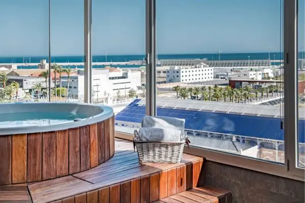 Rejse til Alicante Rejse til Alicante - Jacuzzi