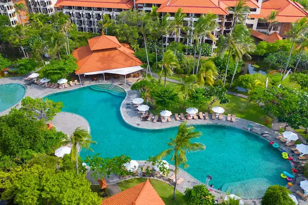 Rejse til Bali - 5* all inclusive Rejse til Bali - Ayodya Resort Bali - poolområde