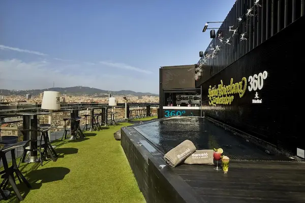 Rejse til Barcelona Rejse til Barcelona - Rooftop terrasse