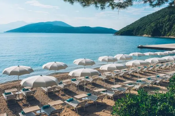 All inclusive-ferie i Montenegro All inclusive-rejse til Montenegro - Privat strand
