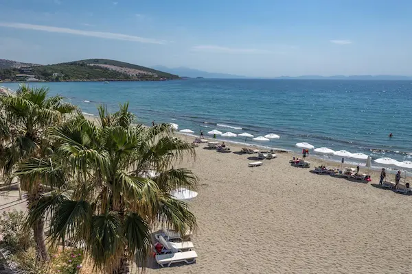Rejse til Kusadasi Rejse til Kusadasi, Hotel Ramada & Suites by Wyndham, strand