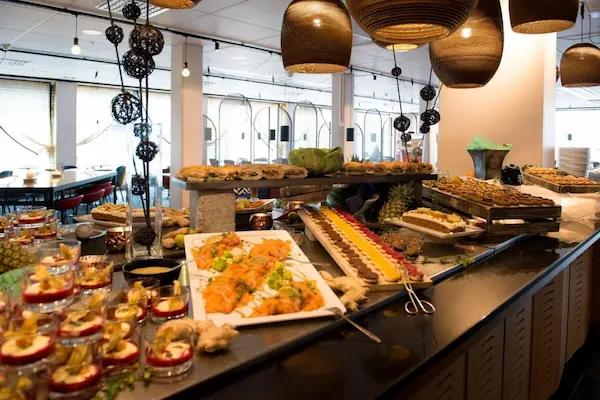 Hotelophold i Malmø - hyggelig og budgetvenlig smuttur Hotelophold i Malmø, Scandic S:t Jorgen buffet