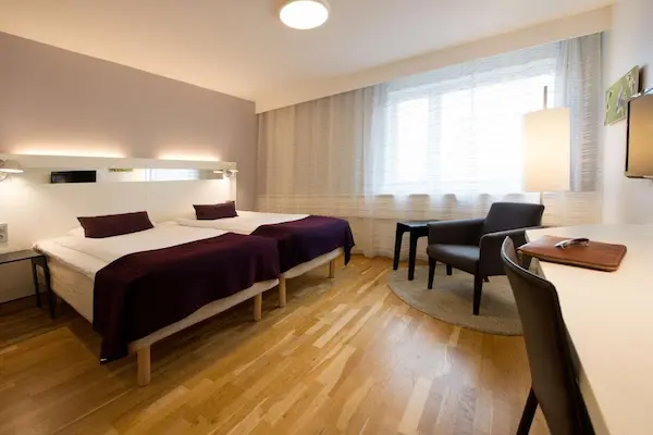 Hotelophold i Malmø - hyggelig og budgetvenlig smuttur Hotelophold i Malmø, Scandic S:t Jorgen værelse