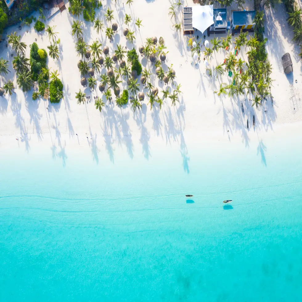 Rejse til Zanzibar - tropisk ferie på paradisø zanzibar-overview-strand