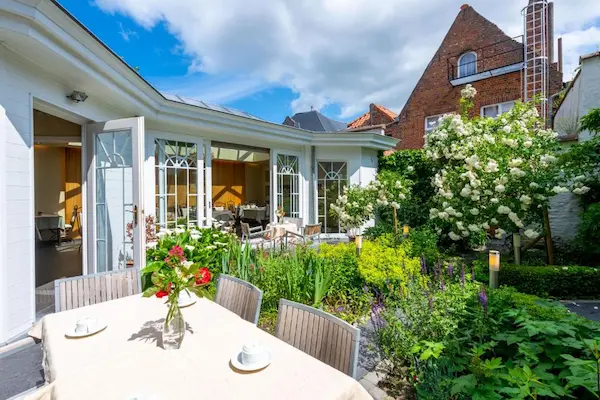 Rejse til Brügge, The Black Swan Hotel, gårdhave