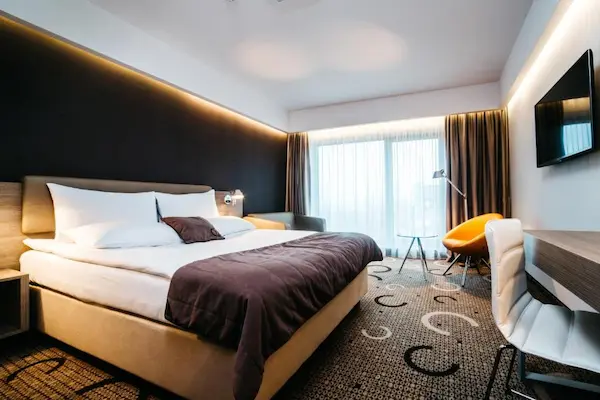 Weekendrejse til Krakow, Q Hotel Plus Krakow værelse