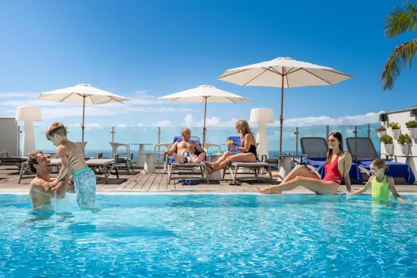 Rejse til Madeira, screenshot, pool (2)
