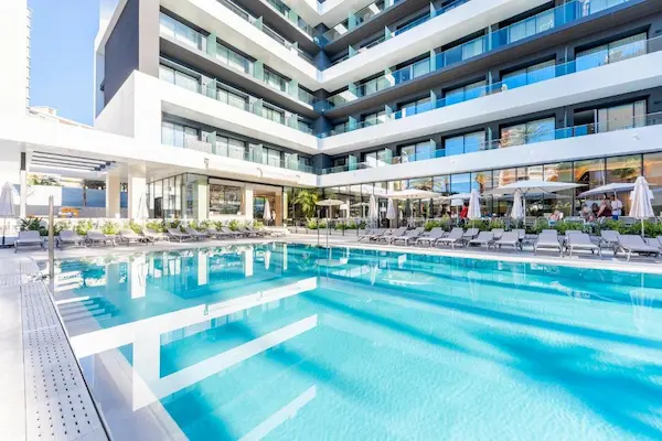 Rejse til Alicante Rejse til Alicante, Port Alicante City & Beach pool