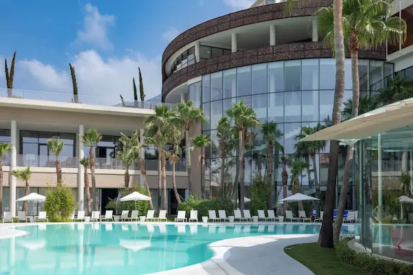 Luksusferie ved Costa del Sol Higueron Hotel Malaga, Curio Collection by Hilton, Malaga
