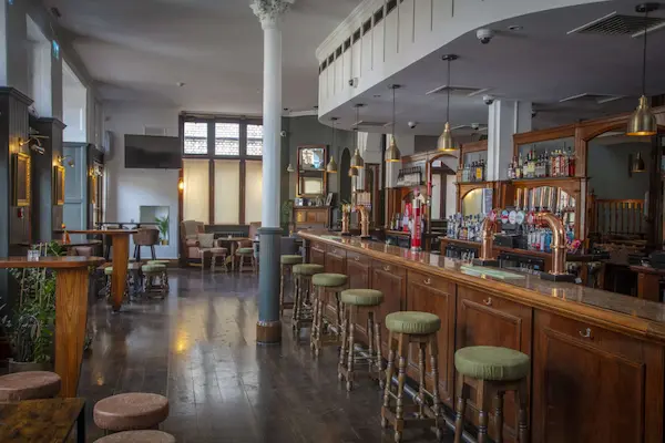 The Crown Hotel London, nytår i London, gastropub