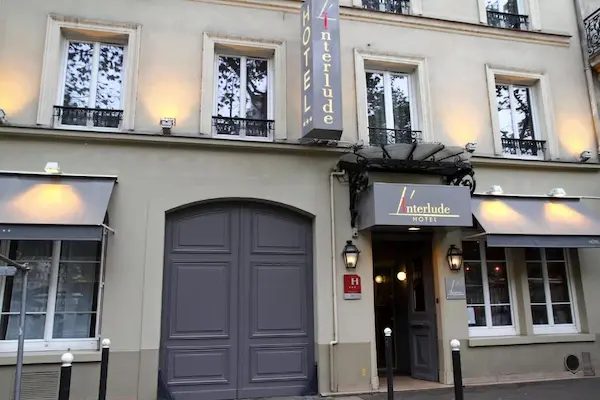 Nytår i Paris Nytår i Paris, hotel