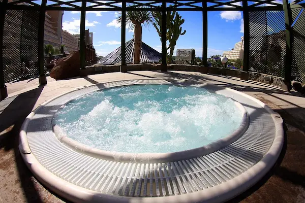 All inclusive på Gran Canaria Gran Canaria med all inclusive - jacuzzi