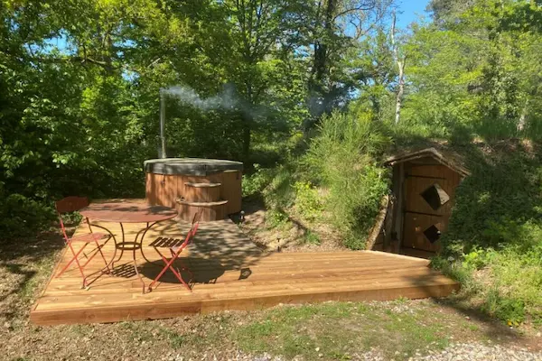 Hobbit-hotel i den franske natur Hobbit-hotel, Le Nid Dans Les Bruyères, Frankrig (5)