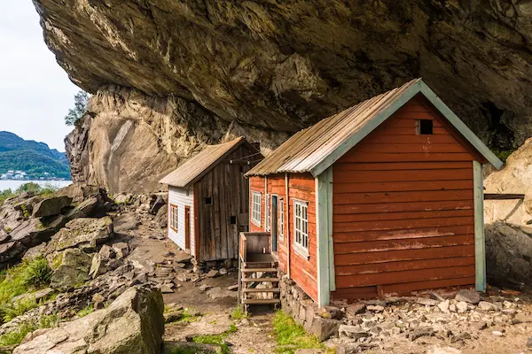 Helleren i Jøssingfjord, Sydvestnorge