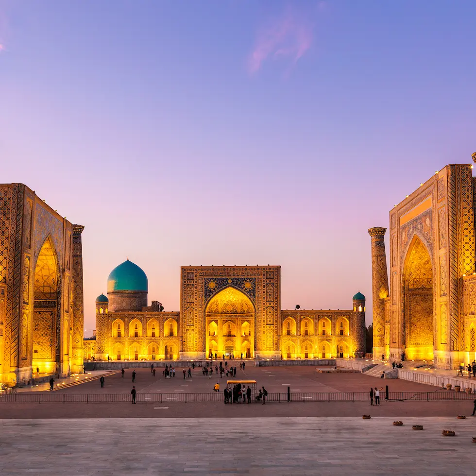 Registan-square-Samarkand-Usbekistan-banner-980-x-980