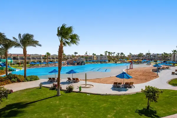Rejse til Sharm el-Sheikh, DoubleTree by Hilton Sharks Bay - poolomr&aring;de