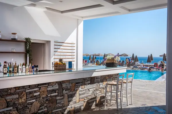 Hotel Peninsula Resort & Spa, Kreta, bar og pool