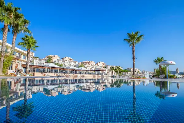 Rejse til Kusadasi, Kusadasi Golf & Spa Resort, pool og hotel