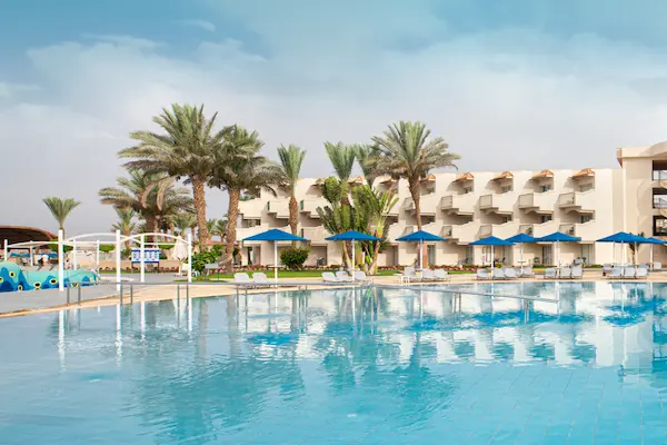 All inclusive i Sahl Hasheesh, THE V Luxury Resort, pool og palmer