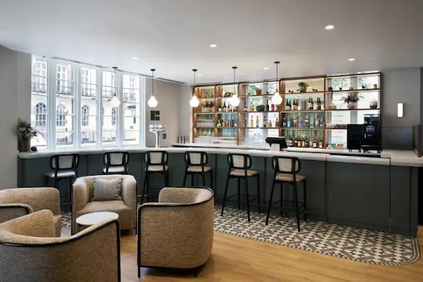 Four Points Flex by Sheraton London Euston, London, bar