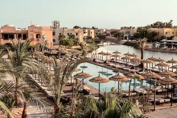 Voksenferie i Egypten - pool + strand