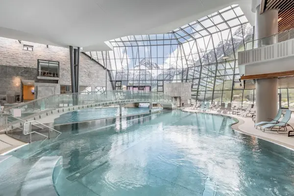 AQUA DOME i &Oslash;strig - indend&oslash;rs spaomr&aring;de