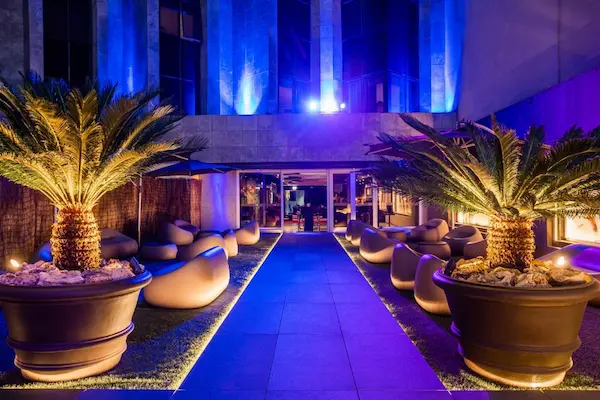 Vinsmagning i Porto - billede af indgangen til hotellet