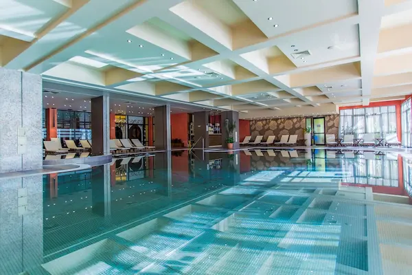 Luksusferie til Bulgarien Luksusrejse til Bulgarien - billede af den indendørs pool