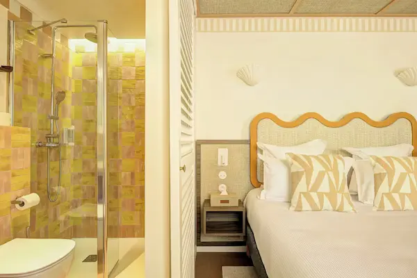 Rejse til Menton - billede af v&aelig;relset