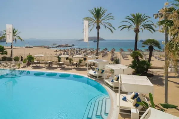 Sol House Mallorca, pool og strand