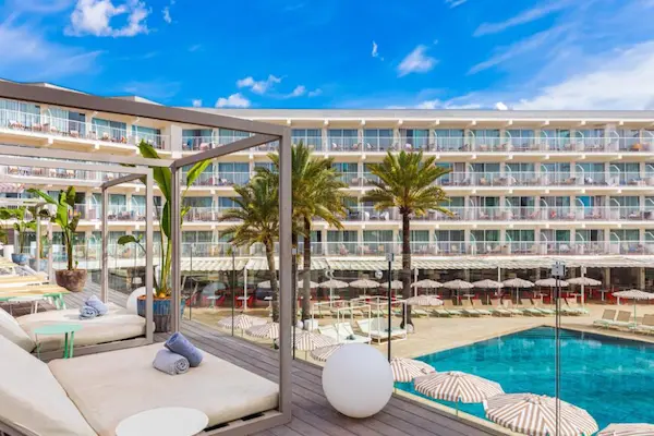 Sol House Mallorca, poolomr&aring;de