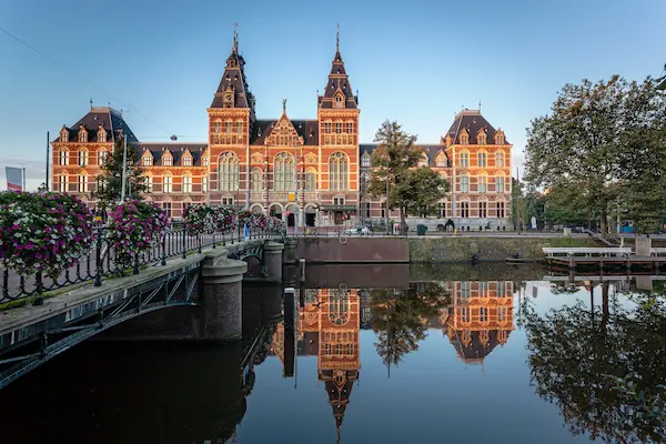 hvor skal man bo i amsterdam - rejsemagasin