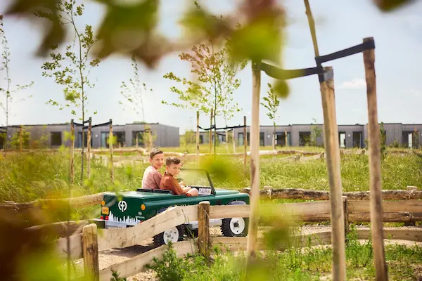 Center Parcs Nordborg Resort - børn i elektrisk køretøj