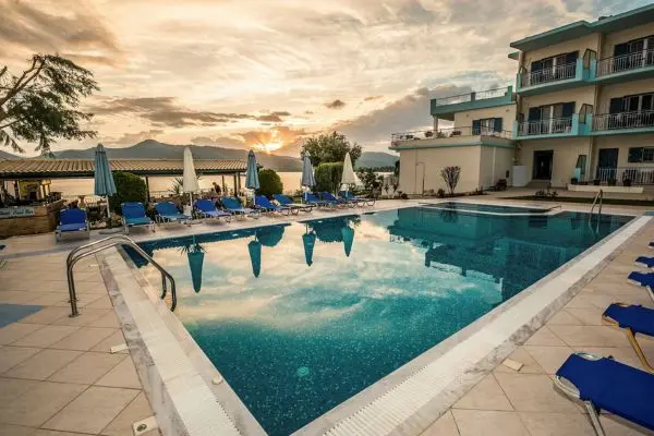 Rejse til Parga - Cliff Bay Hotel