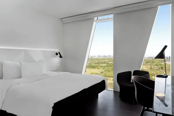 Hotelophold i K&oslash;benhavn - AC Hotel Bella Sky