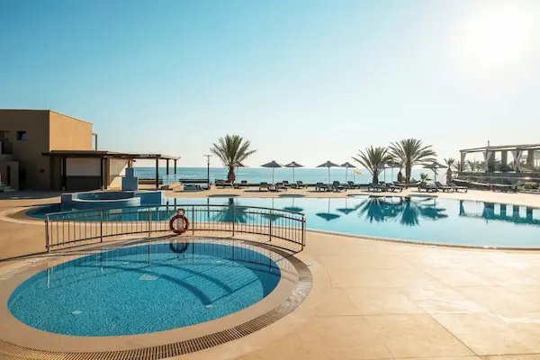 Nana Golden Beach, Kreta, pool og havudsigt