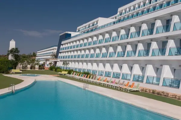 Rejse til Benidorm - poolområde