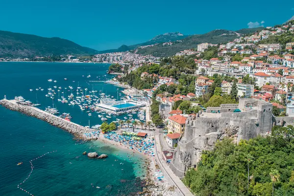 Billige fly til Montenegro Billige fly til Montenegro - Herceg Novi