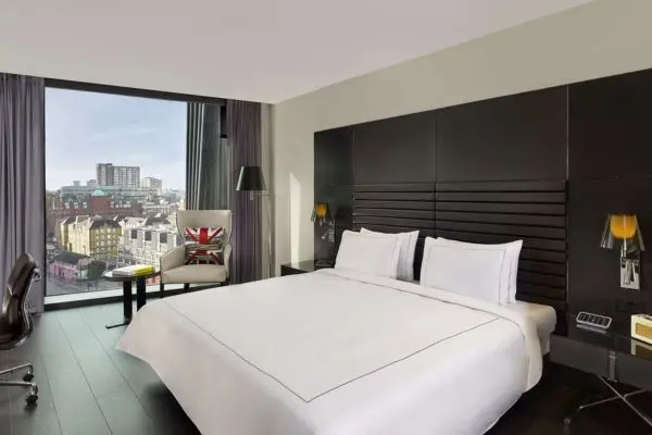 Hotelophold i London - art'otel London Hoxton
