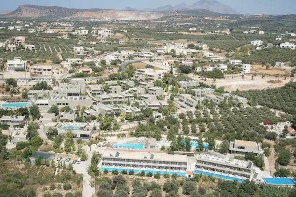 Rimondi Grand Resort & Spa, Kreta, hotel og landskab