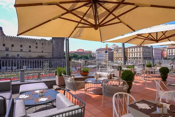 Storbyrejse til Napoli Mercure Napoli Centro Angioino, Napoli, terrasse